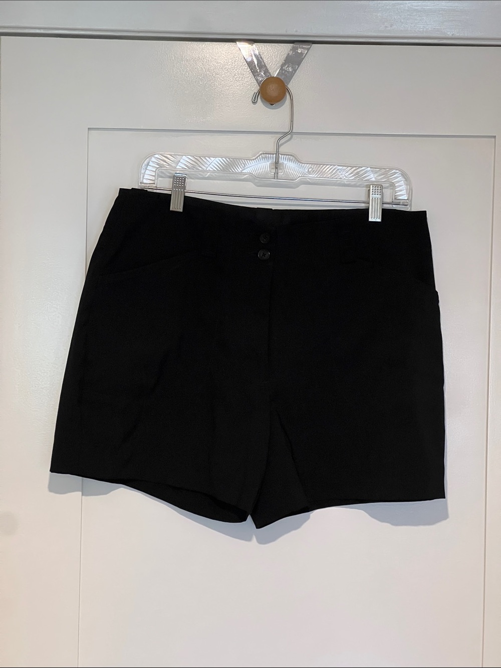 Nike Women’s Black Casual Golf Shorts Size 10